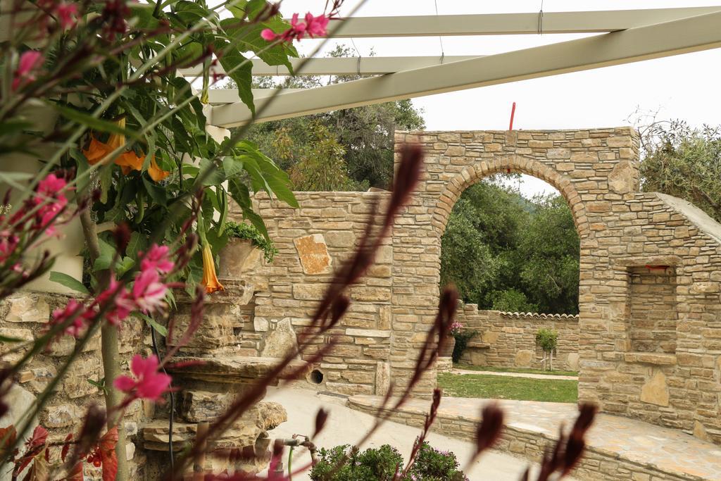 Villa Ellie Agios Stefanos Avliotes  Eksteriør billede