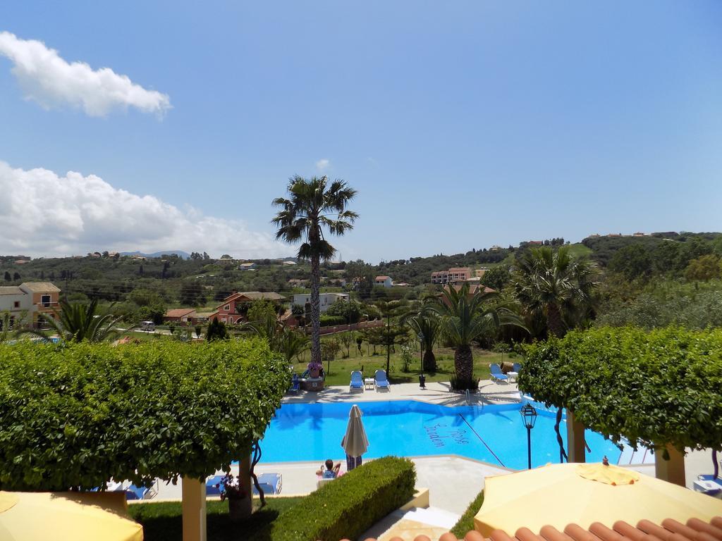 Villa Ellie Agios Stefanos Avliotes  Eksteriør billede